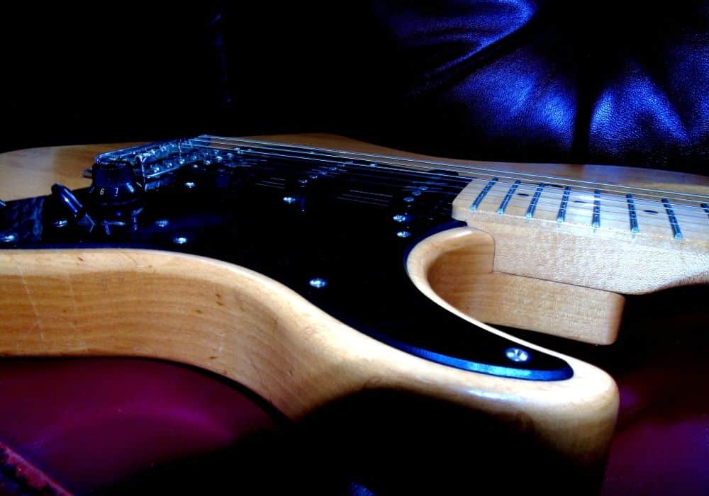 a yamaha bass guitar on the table